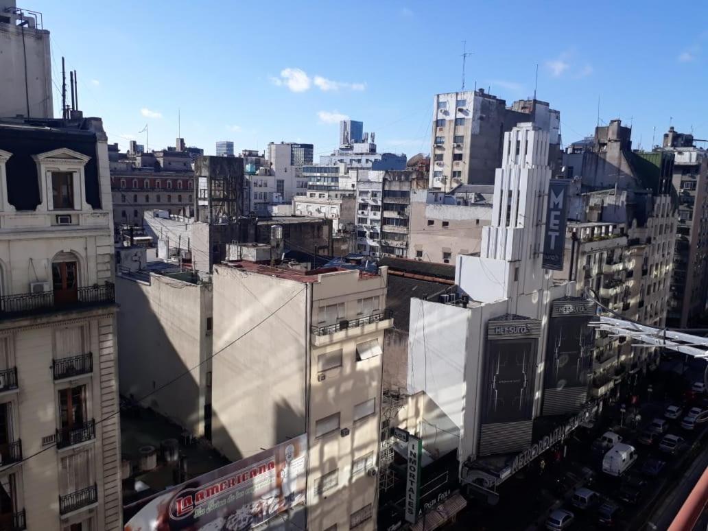 4 Ventanales Sobre La Avenida Corrientes Apartment Buenos Aires Luaran gambar