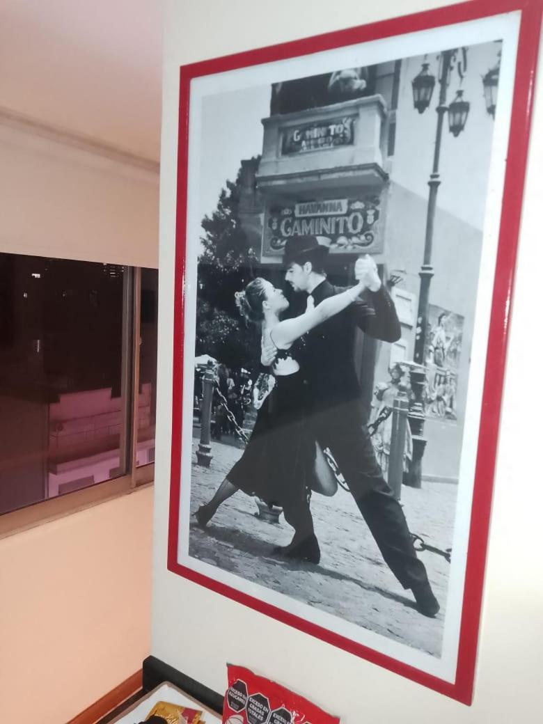 4 Ventanales Sobre La Avenida Corrientes Apartment Buenos Aires Luaran gambar