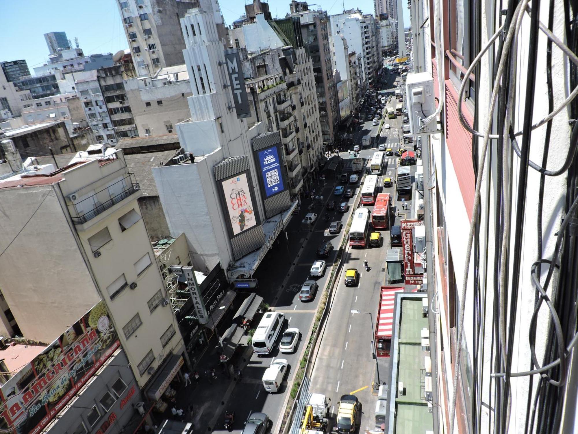 4 Ventanales Sobre La Avenida Corrientes Apartment Buenos Aires Luaran gambar
